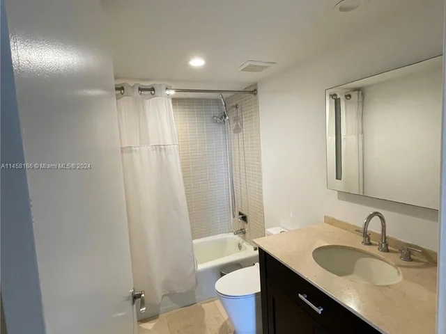 520 Brickell Key Dr # A1003, Miami FL 33131