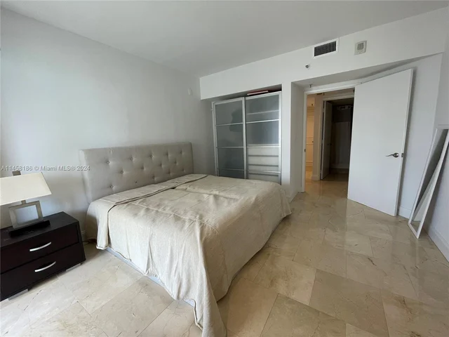 520 Brickell Key Dr # A1003, Miami FL 33131