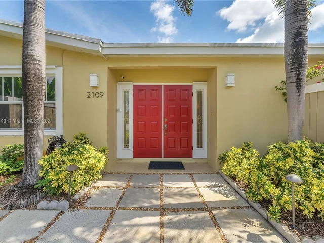 2109 NW 2nd Ave, Wilton Manors FL 33311