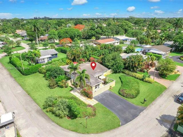 2109 NW 2nd Ave, Wilton Manors FL 33311