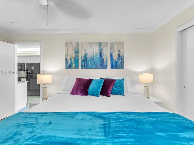 2109 NW 2nd Ave, Wilton Manors FL 33311