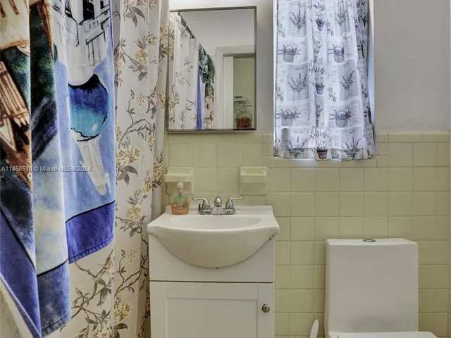 630 SW 31st Ave, Fort Lauderdale FL 33312