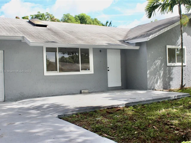 11625 SW 170th St, Miami FL 33157