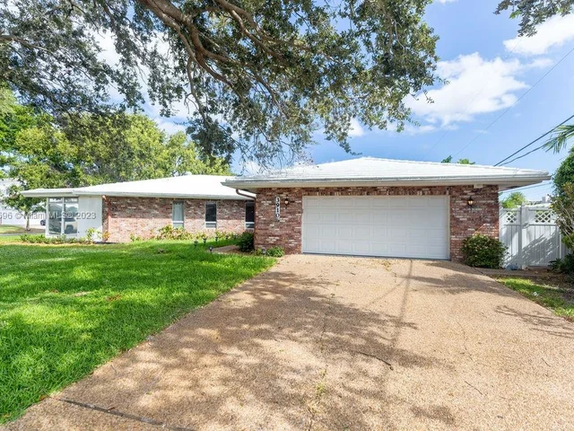 3910 NE 27th Ter, Lighthouse Point FL 33064