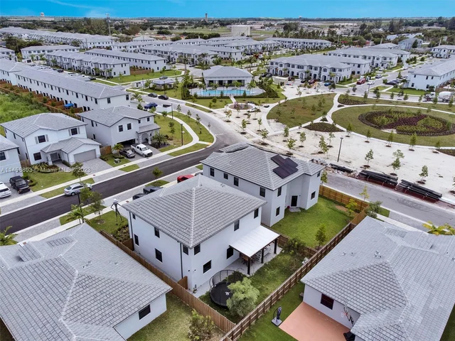 28458 SW 133rd Ct, Homestead FL 33033