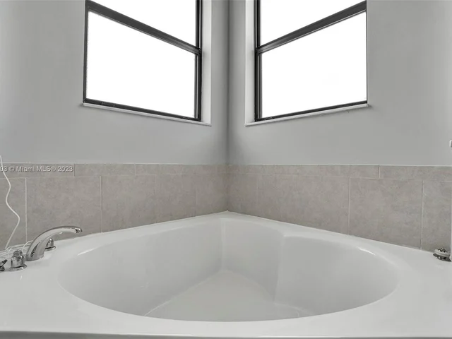 28458 SW 133rd Ct, Homestead FL 33033