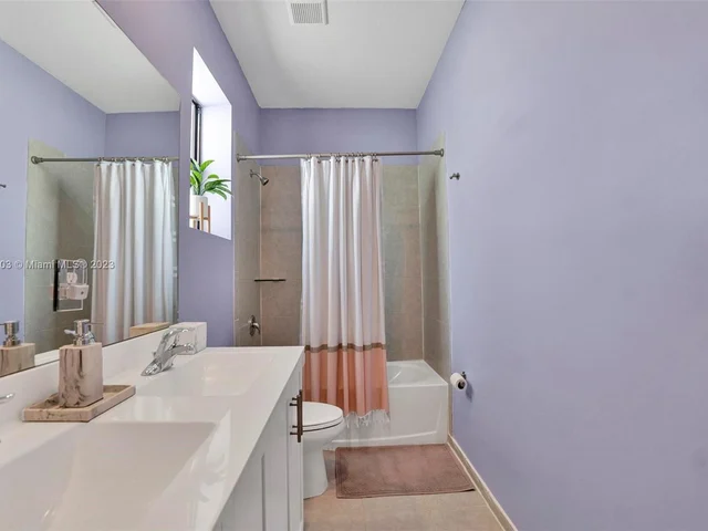 28458 SW 133rd Ct, Homestead FL 33033