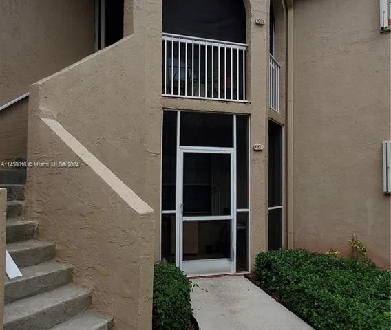 8606 SW 3rd St # 103, Pembroke Pines FL 33025