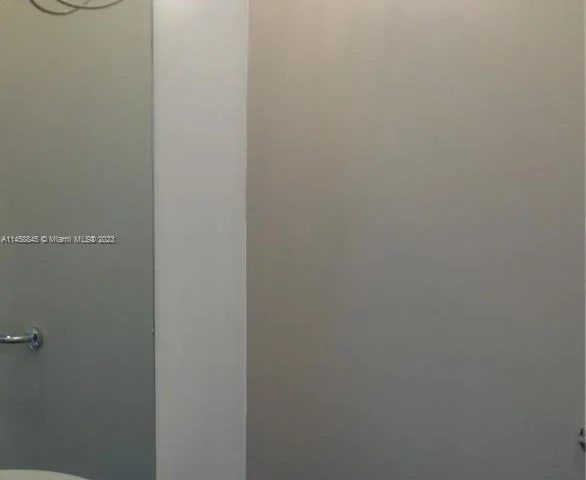 300 S Biscayne Blvd # 626, Miami FL 33131