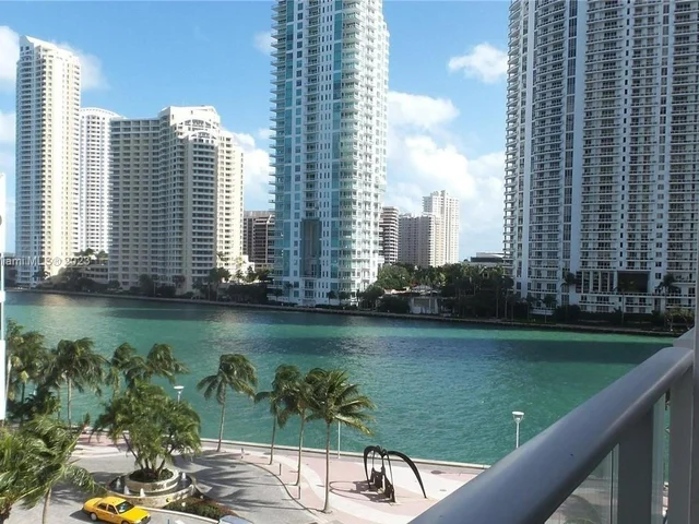 300 S Biscayne Blvd # 626, Miami FL 33131
