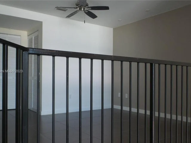 300 S Biscayne Blvd # 626, Miami FL 33131