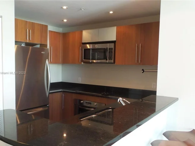 300 S Biscayne Blvd # 626, Miami FL 33131