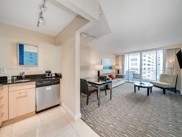 2670 E Sunrise Blvd # 903, Fort Lauderdale FL 33304