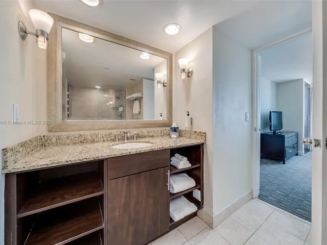 2670 E Sunrise Blvd # 903, Fort Lauderdale FL 33304