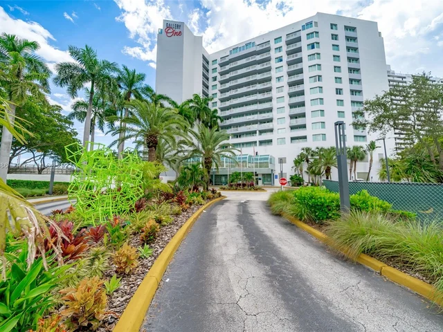 2670 E Sunrise Blvd # 903, Fort Lauderdale FL 33304