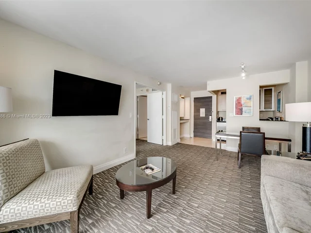 2670 E Sunrise Blvd # 903, Fort Lauderdale FL 33304