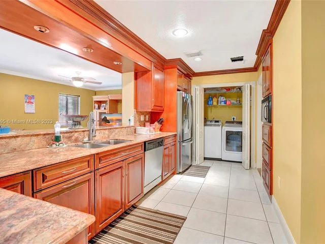 14969 SW 59th St, Miami FL 33193