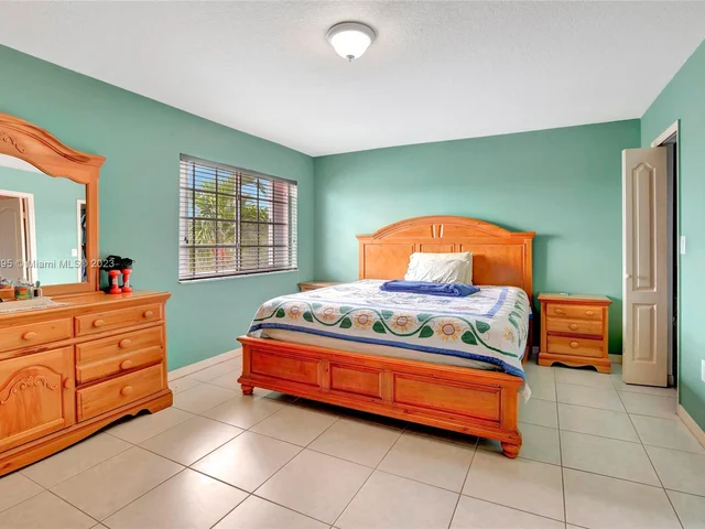 14969 SW 59th St, Miami FL 33193