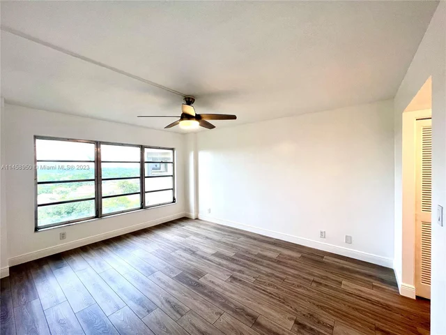 10777 W Sample Rd # 1009, Coral Springs FL 33065