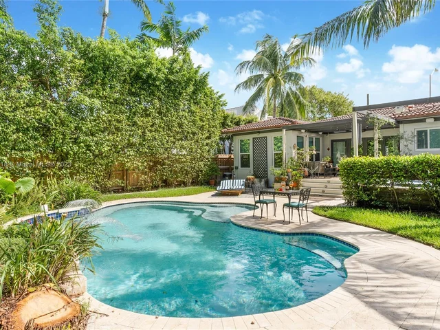 5314 Alton Rd, Miami Beach FL 33140