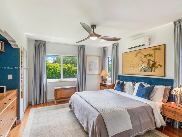 5314 Alton Rd, Miami Beach FL 33140