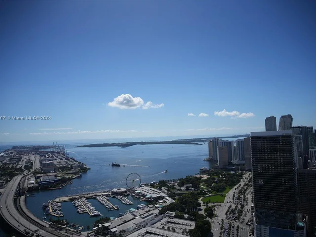 888 Biscayne Blvd # 5704, Miami FL 33132
