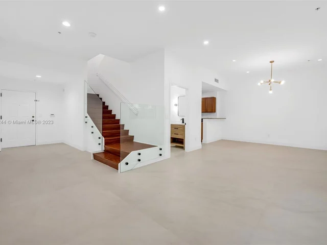 8395 SW 73rd Ave # 119, Miami FL 33143