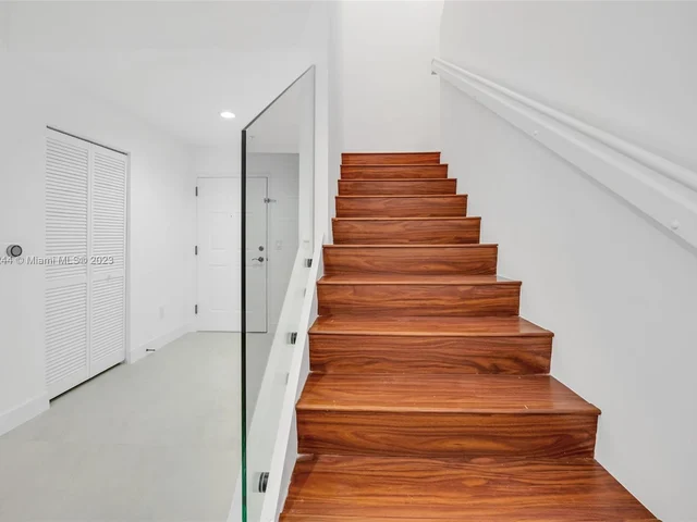 8395 SW 73rd Ave # 119, Miami FL 33143