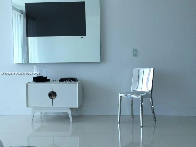 2950 NE 188th St # 506, Aventura FL 33180