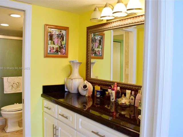 401 Ocean Dr # 509, Miami Beach FL 33139