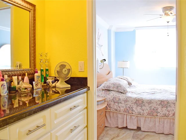 401 Ocean Dr # 509, Miami Beach FL 33139