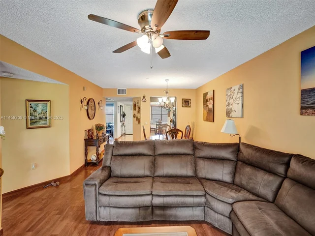 701 SW 141st Ave # 411R, Pembroke Pines FL 33027