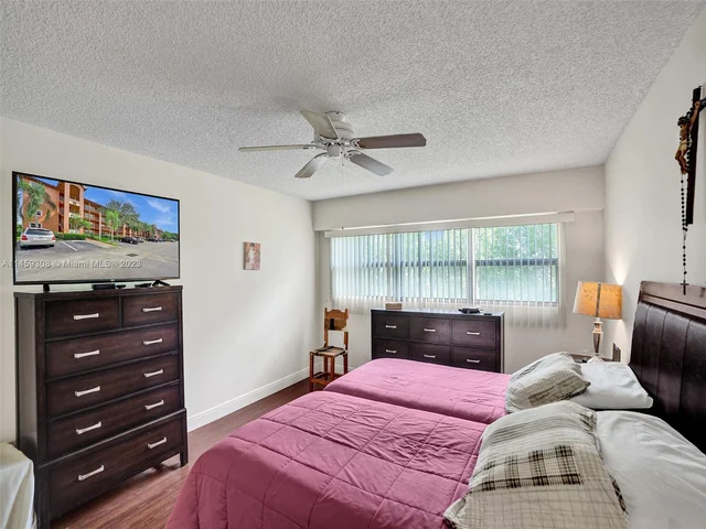 701 SW 141st Ave # 411R, Pembroke Pines FL 33027