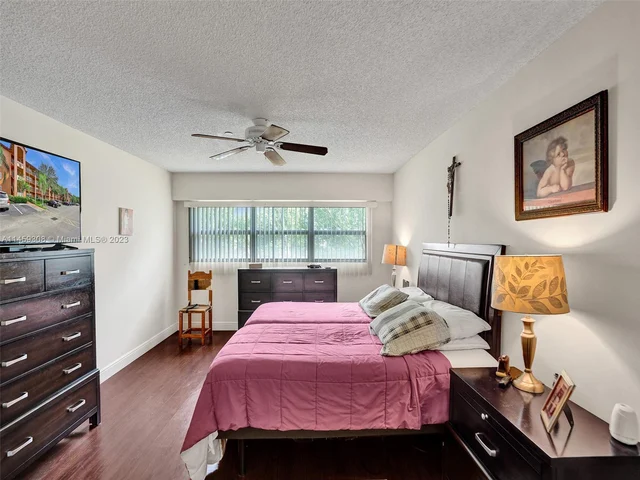 701 SW 141st Ave # 411R, Pembroke Pines FL 33027