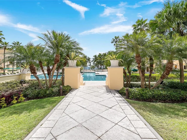 799 Crandon Blvd # 1005, Key Biscayne FL 33149