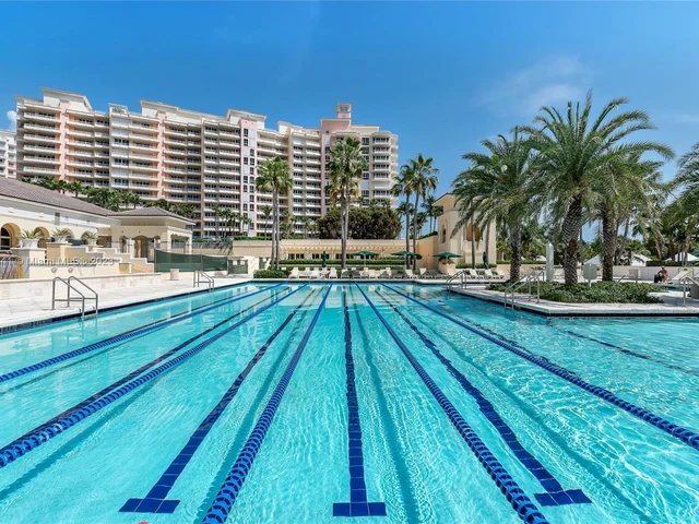 799 Crandon Blvd # 1005, Key Biscayne FL 33149