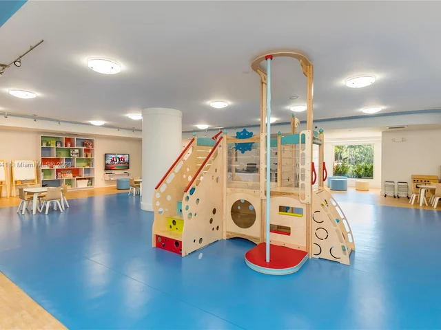 799 Crandon Blvd # 1005, Key Biscayne FL 33149