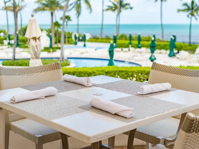 799 Crandon Blvd # 1005, Key Biscayne FL 33149