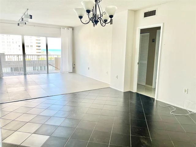 1950 S Ocean Dr # 5D, Hallandale Beach FL 33009