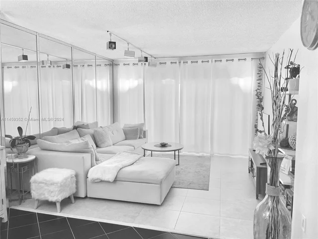1950 S Ocean Dr # 5D, Hallandale Beach FL 33009