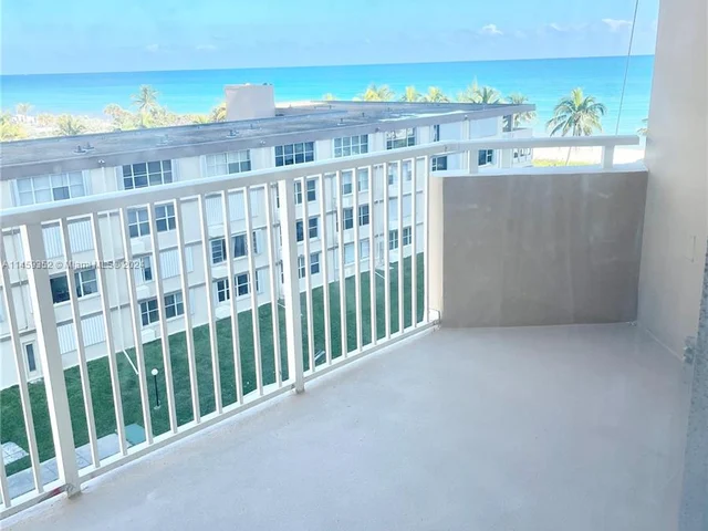 1950 S Ocean Dr # 5D, Hallandale Beach FL 33009