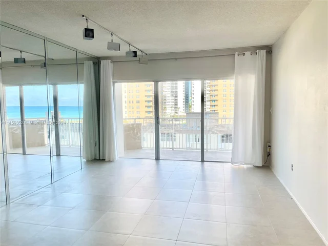 1950 S Ocean Dr # 5D, Hallandale Beach FL 33009