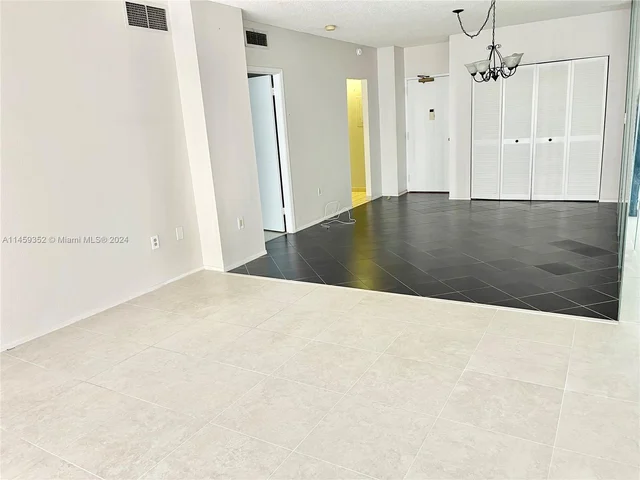 1950 S Ocean Dr # 5D, Hallandale Beach FL 33009