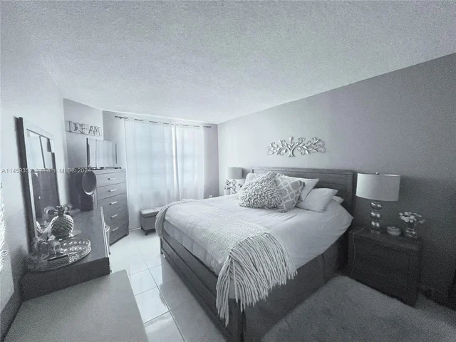 1950 S Ocean Dr # 5D, Hallandale Beach FL 33009