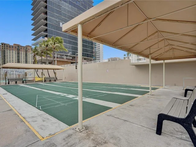 1950 S Ocean Dr # 5D, Hallandale Beach FL 33009