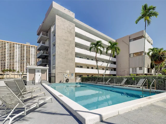 4000 NE 169th St # 402, North Miami Beach FL 33160