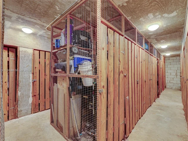 4000 NE 169th St # 402, North Miami Beach FL 33160