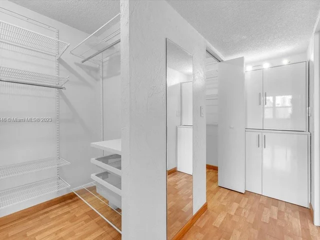 301 174th St # 1818, Sunny Isles Beach FL 33160