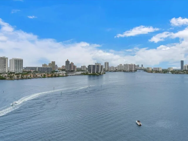 301 174th St # 1818, Sunny Isles Beach FL 33160