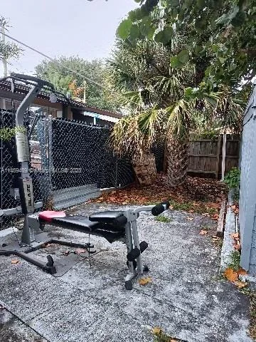 609 N M St, Lake Worth FL 33460